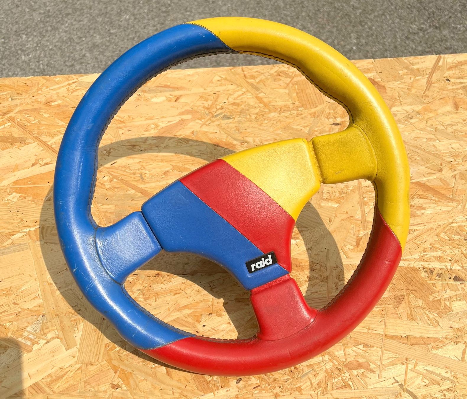 Tutti pezzi di ricambio auto: Volant sport – Usato da Delémont venduto da Cannonus