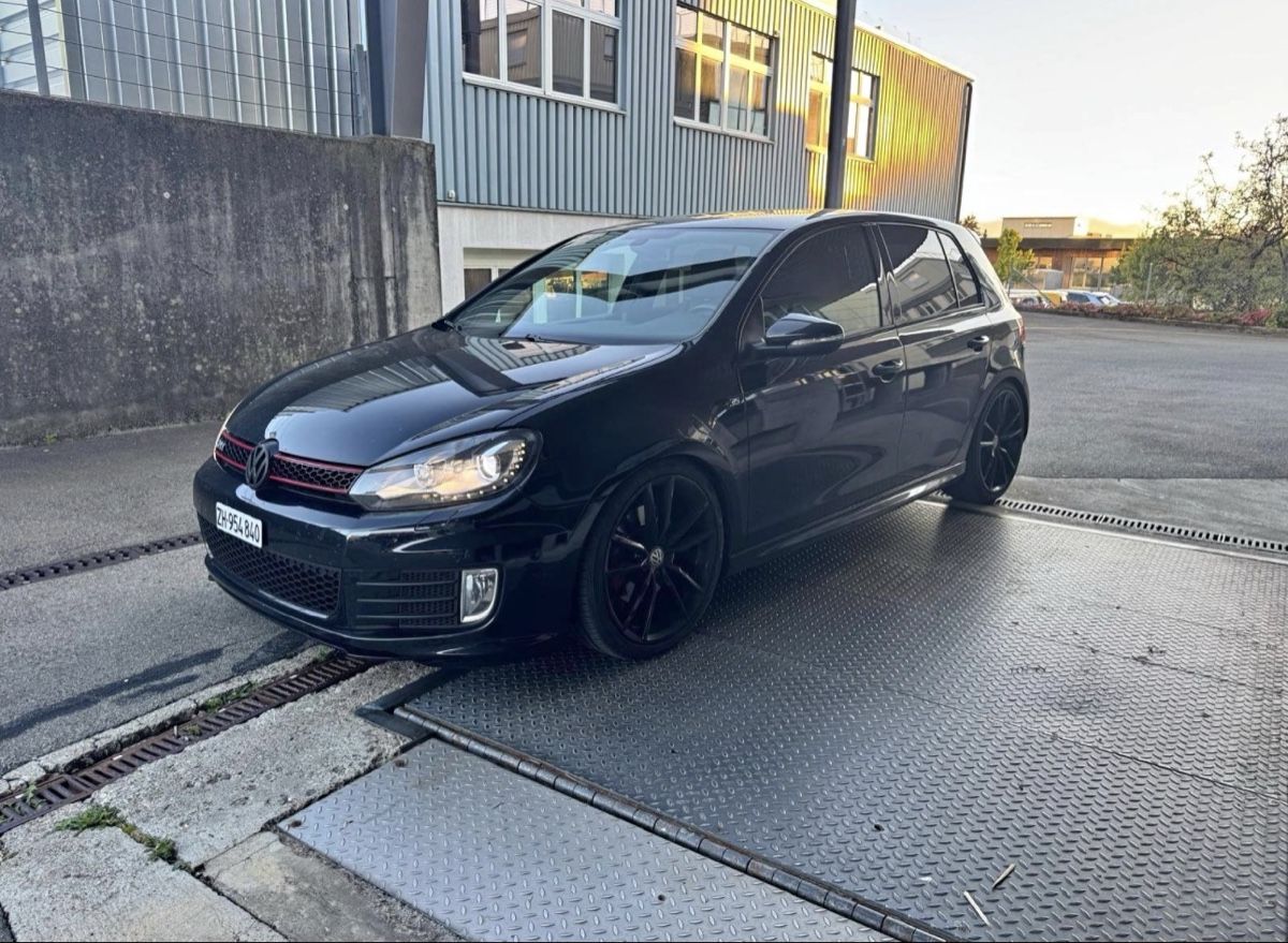 VW Automobili: VW Golf 6 GTI Edition 35 – Usato da Rüti ZH venduto da Silas17
