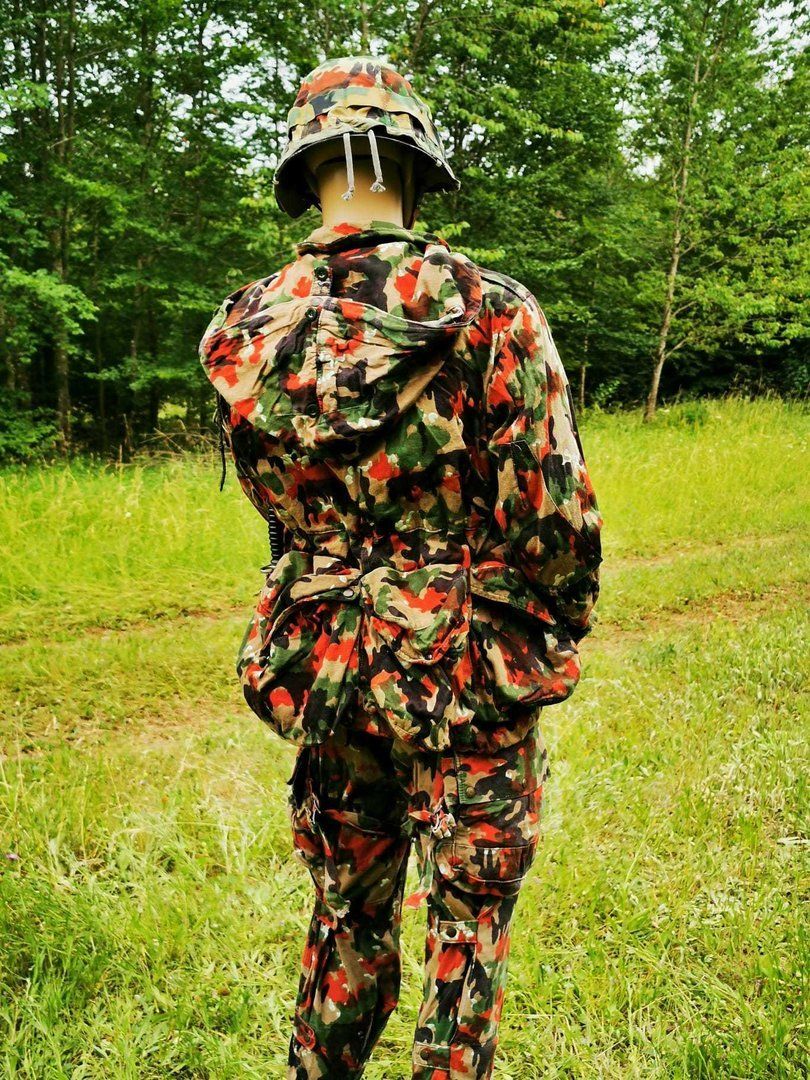 Schweizer Armee Uniformen: Schweizer Armee Kämpferjacke Grösse 48 – Gebraucht aus Schaffhausen von aos_hv6l 3