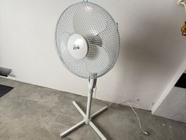 Standventilator Vista in Weiss gebraucht guter Zustand