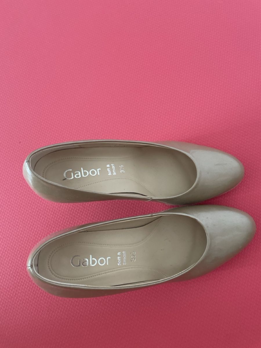 Gabor Scarpe da donna: Gabor Pumps beige Lack Gr. 36 neuwertig – Nuovo (secondo la descrizione) da Baar venduto da adele06 2