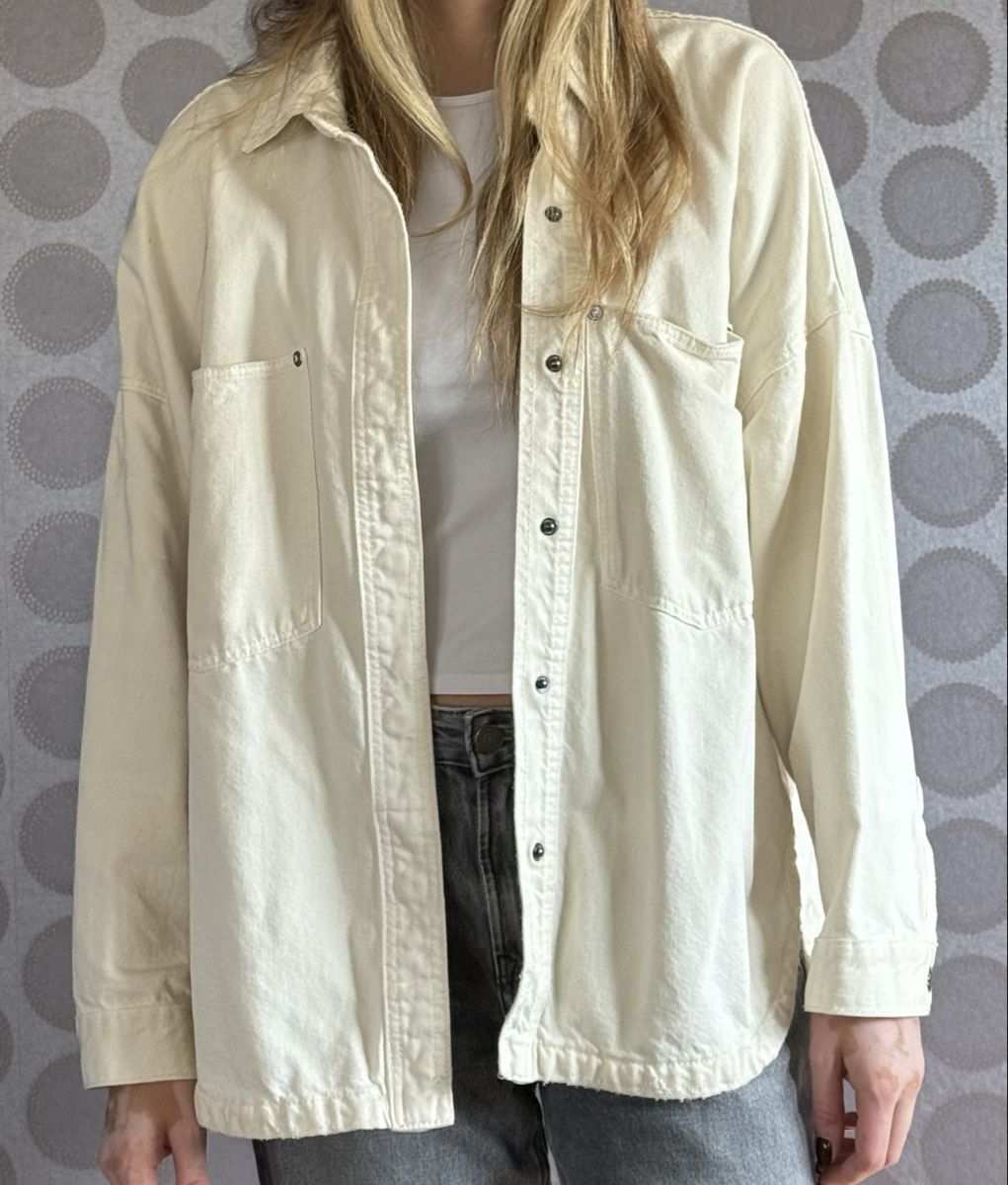 Zara Giacche: ZARA Offwhite Jeansjacke  – Usato da Boppelsen venduto da giu_r7mj