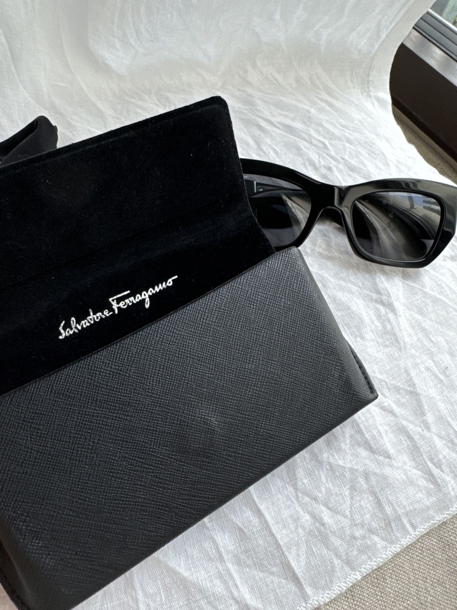 Salvatore Ferragamo Occhiali & Lenti: Salvatore Ferragamo Sonnenbrille schwarz – Nuovo (secondo la descrizione) da Brütten venduto da Rod816 1