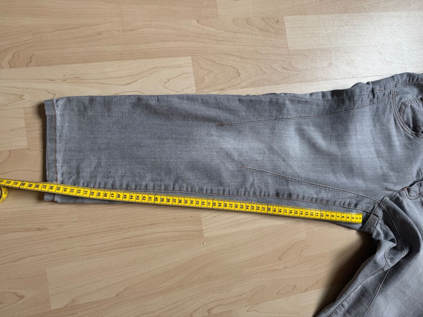 Jeans: Jeans grau Grösse 36 gebraucht – Gebraucht aus Oberrohrdorf von chilibiggi 2