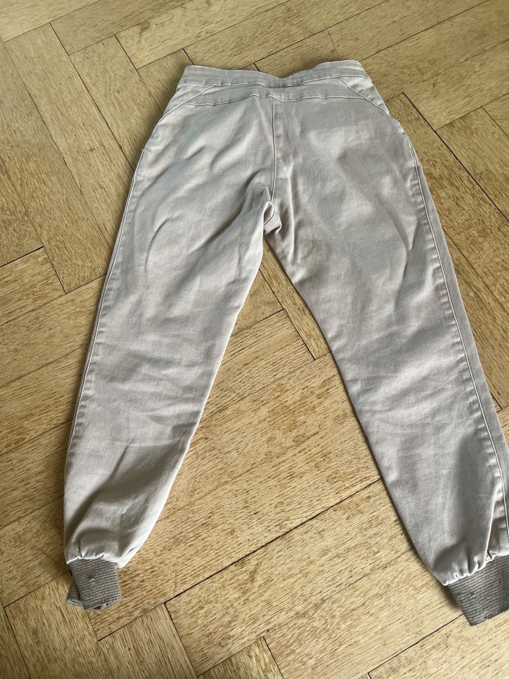 Ermanno Scervino Hosen: Hose Mädchen Ermanno Scervino 128 – Gebraucht aus Beinwil am See von brigittehug 1
