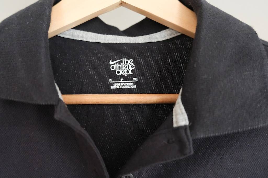 Magliette Polo: Nike Polo-Shirt Gr. S – Usato da Liestal venduto da Schatzsucher90 2