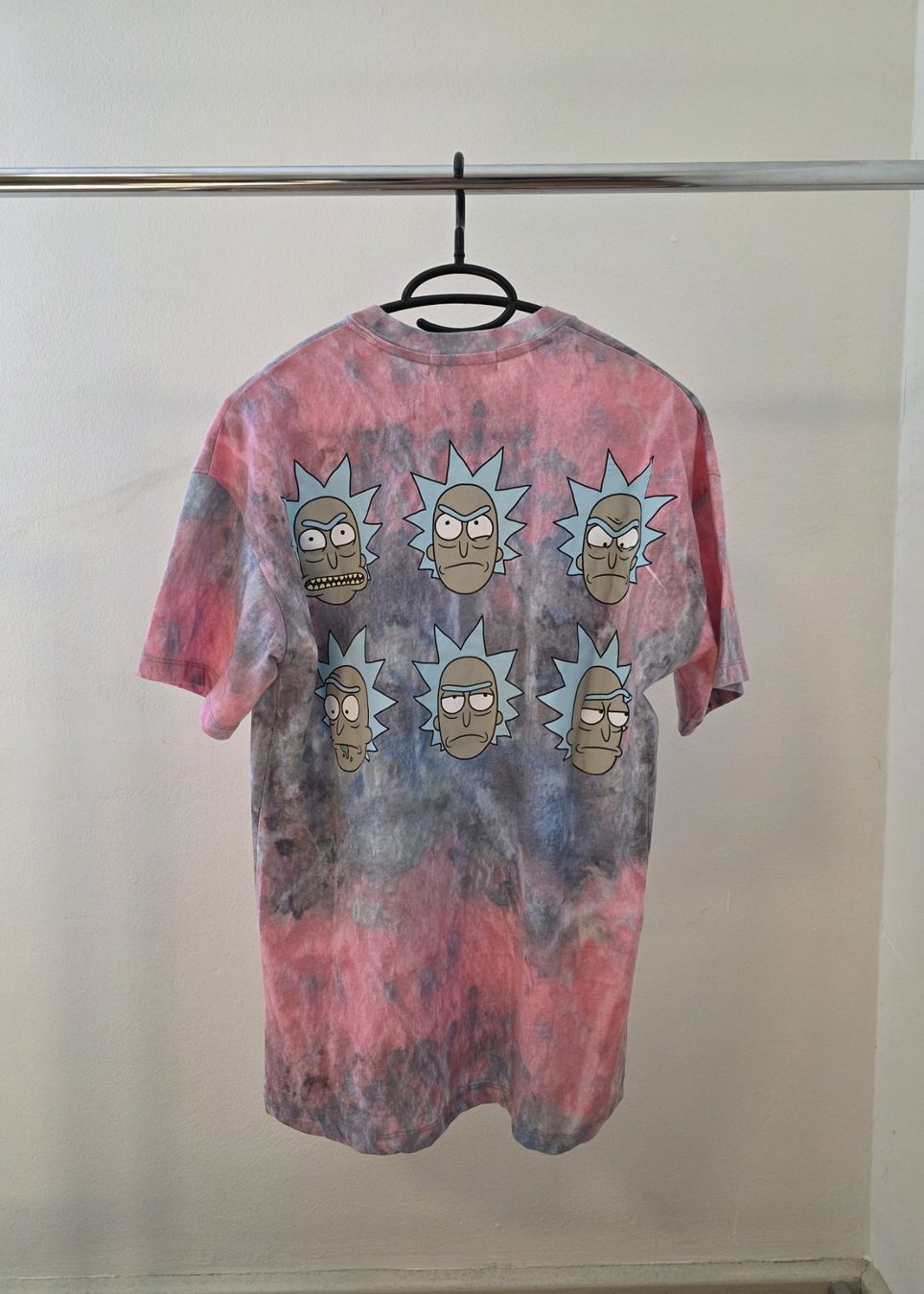 Pull&Bear T-Shirts: T-Shirt Rick & Morty Pull & Bear – Neu (gemäss Beschreibung) aus Rothenfluh von sel_j856 1