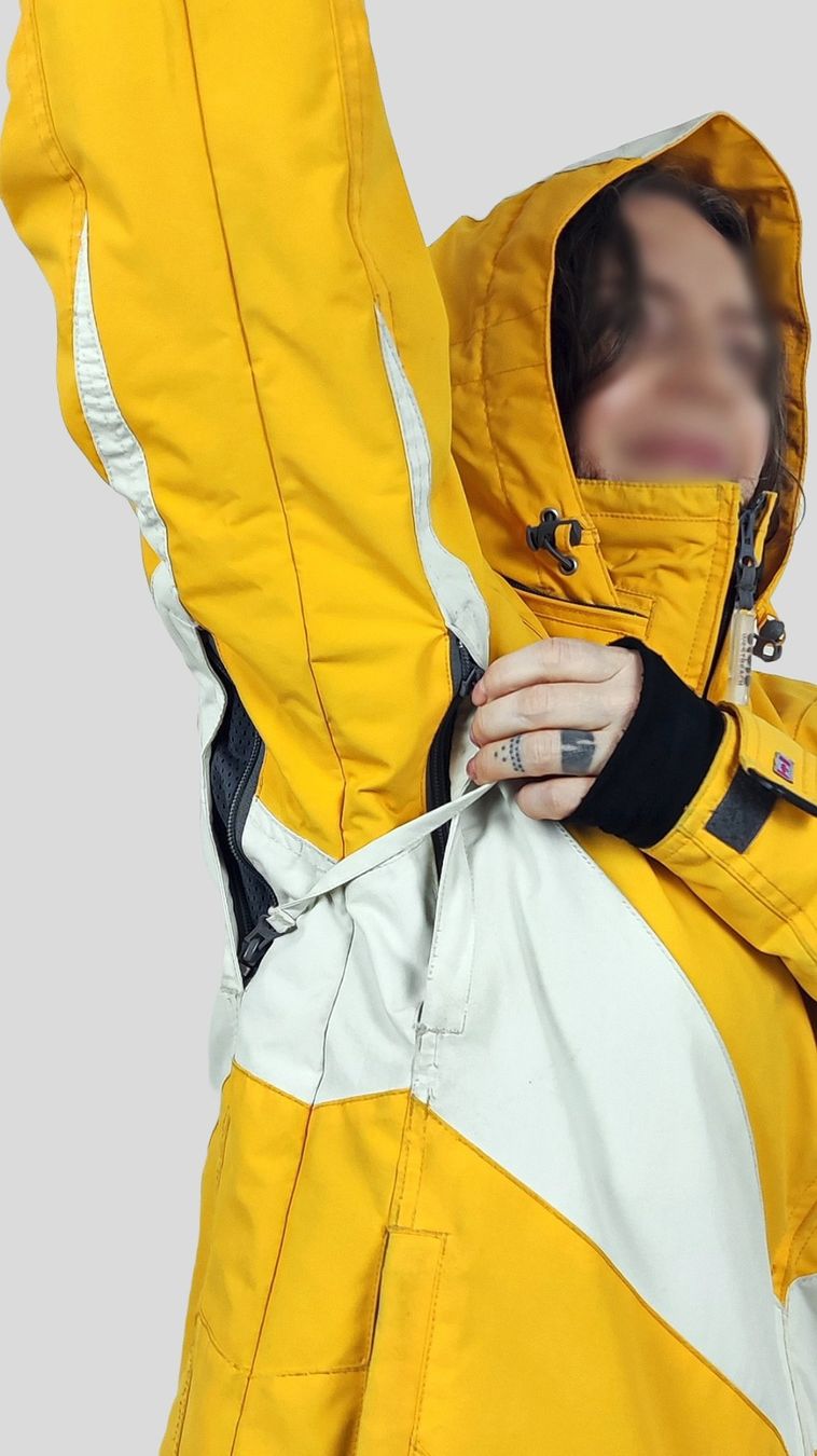 Jacken: Westbeach Summit Ski/Snowboardjacke – Gebraucht aus Zürich von Berrycruzer 5