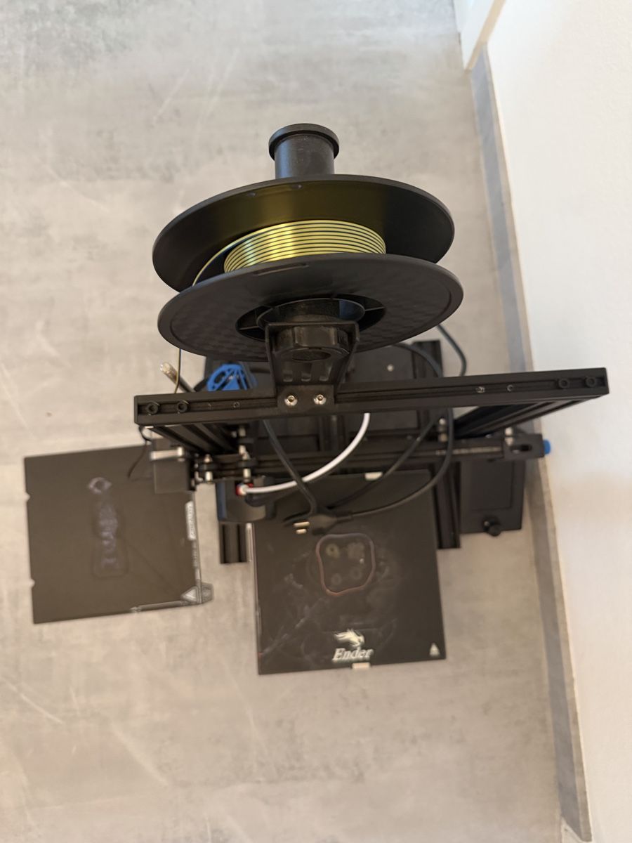 3D Drucker: Ender 3 v2 3D-Drucker – Gebraucht aus Basel von NiNi101 1