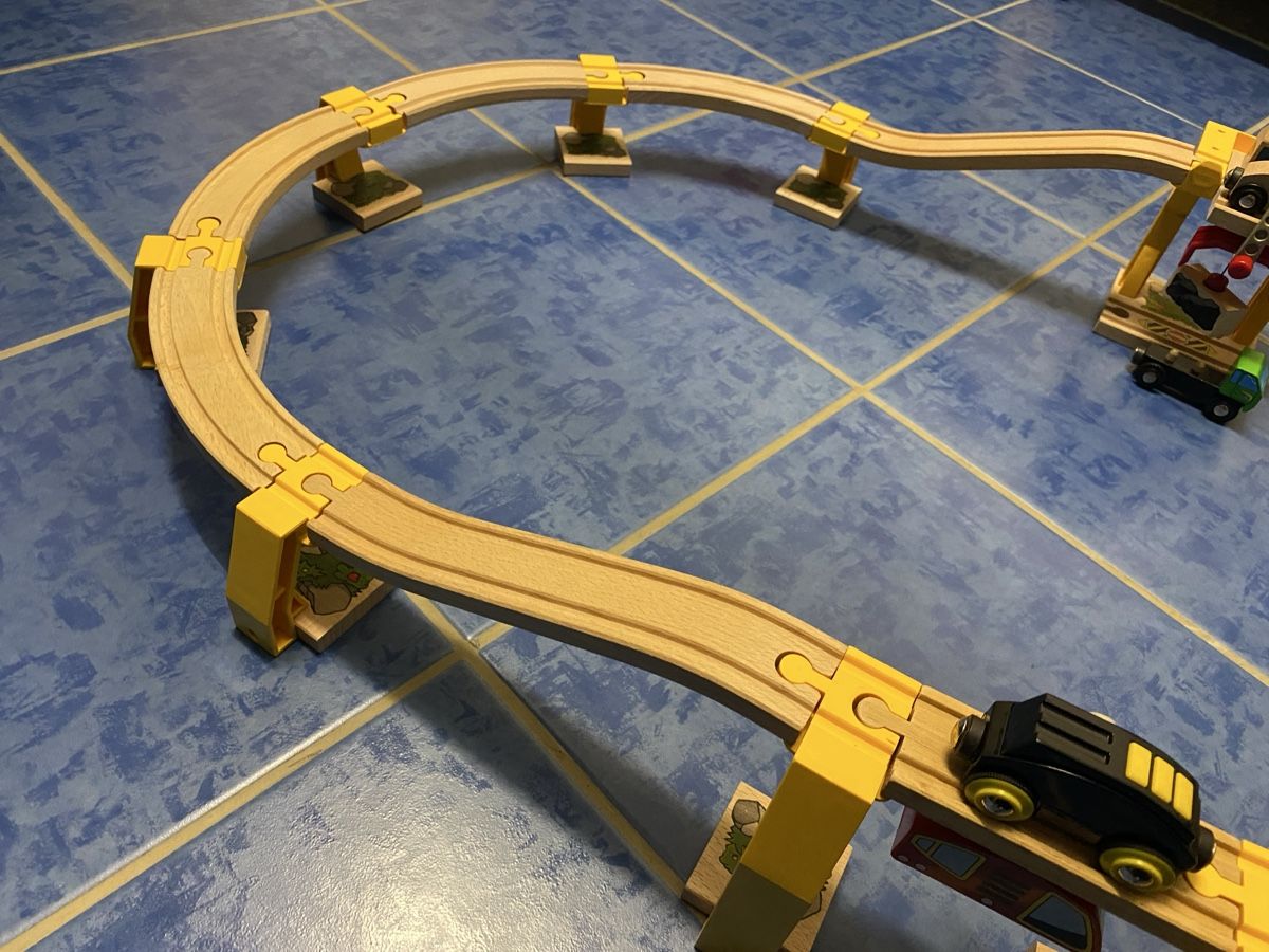 Brio Giocattoli: BRIO SKY TRAIN - SET NR. 33925 - RAR – Usato da Meierskappel venduto da Tarmogoyf 7