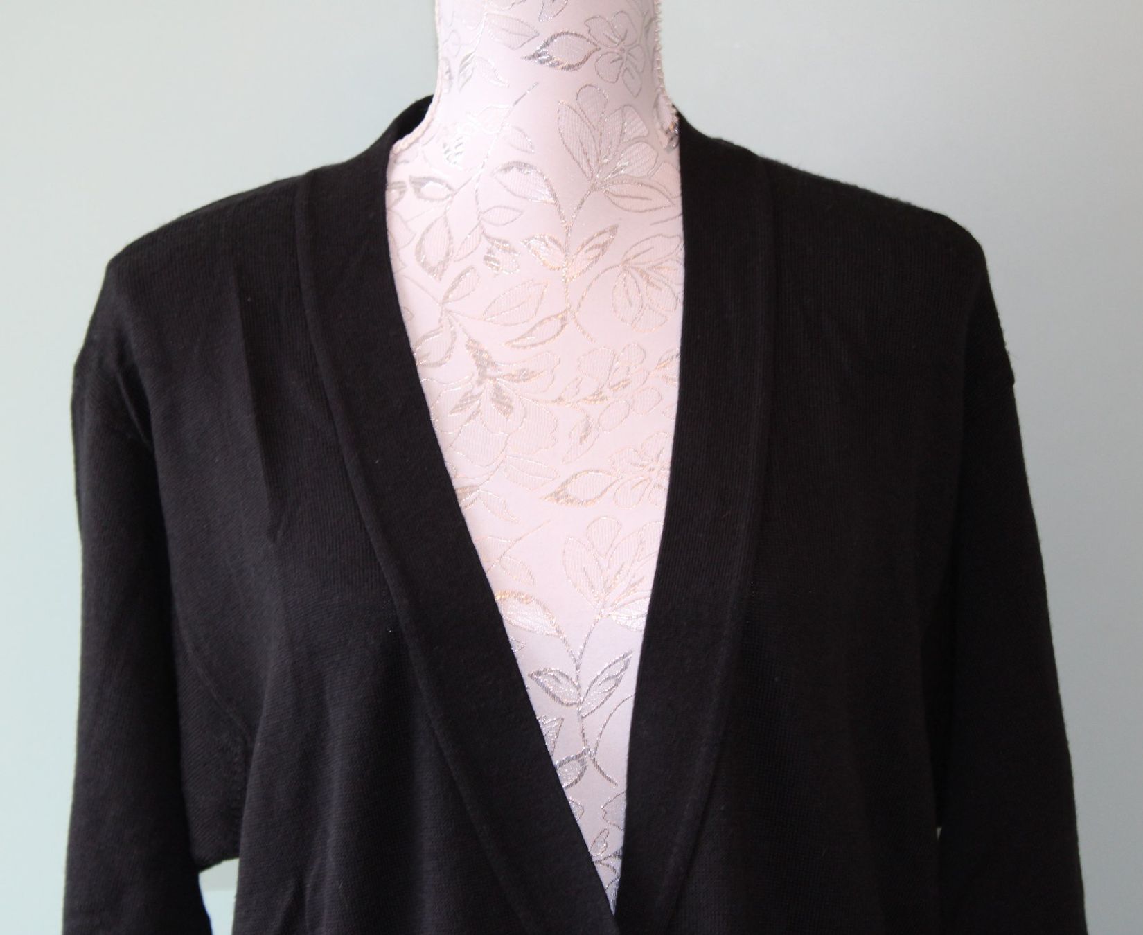 Vestes: Strickjacke – D'occasion à Schaan par antikes_und_kurioses 1