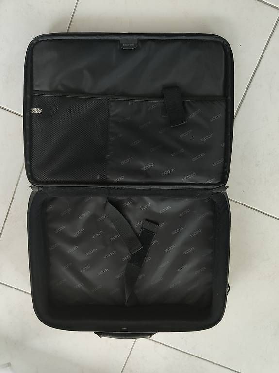 Borse: Laptop Tasche 50x40 – Usato da Hunzenschwil venduto da dpavespa 3