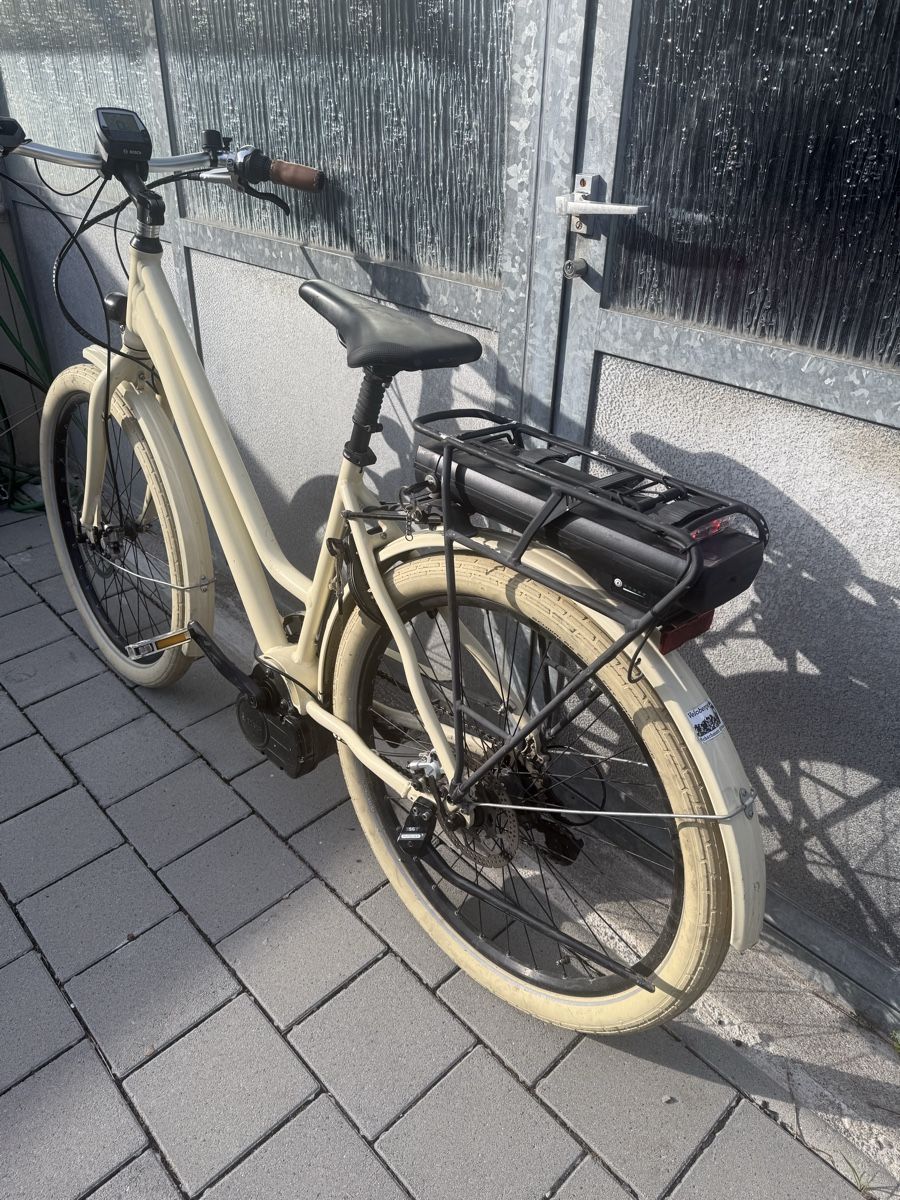 Bosch Biciclette: Damen E-Bike mit Bosch Motor  – Usato da Oberentfelden venduto da speed_71 6
