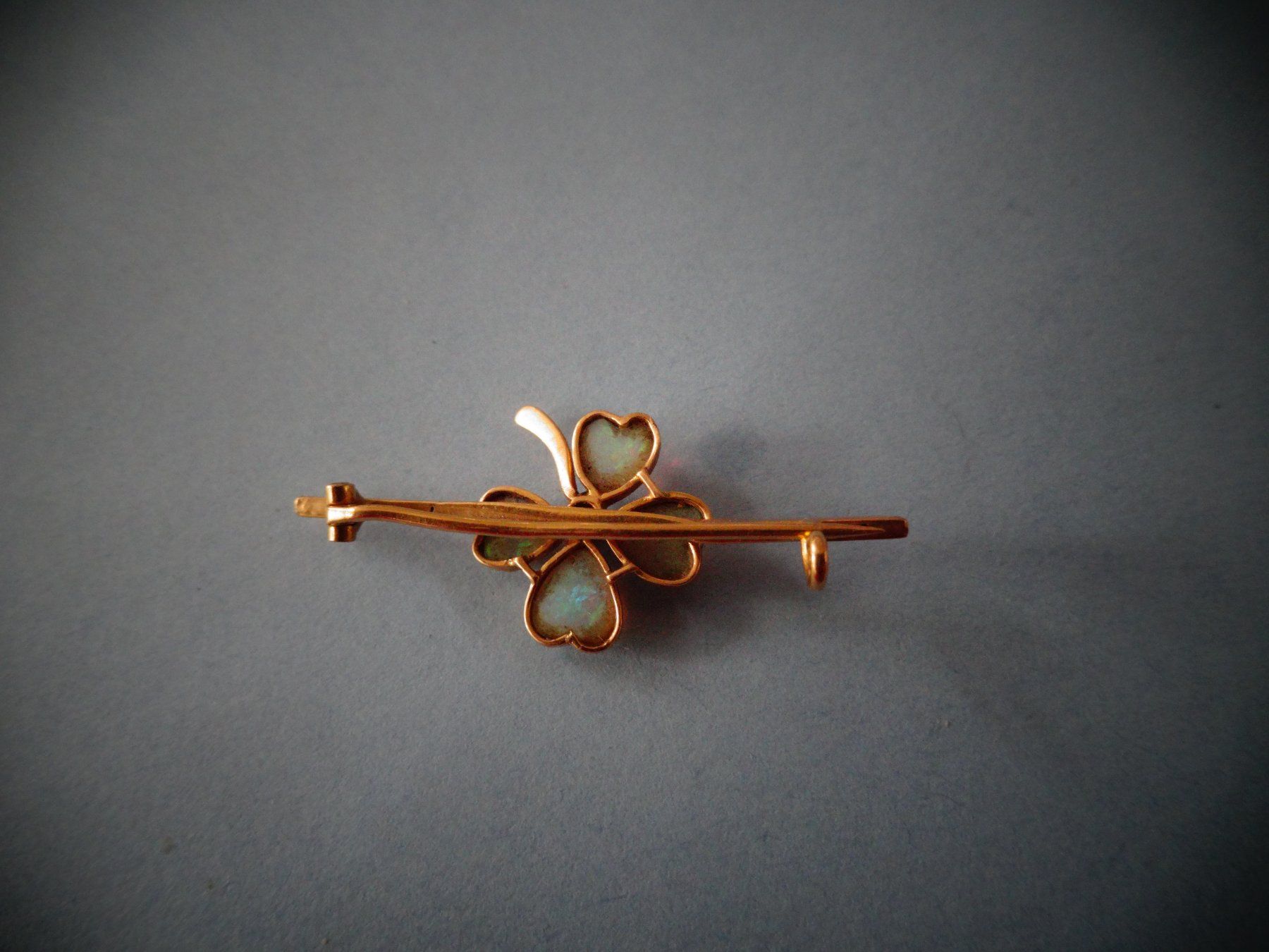 Broches & Aiguilles: Alter Anstecker Kleeblatt – D'occasion à Neerach par jenny062 1