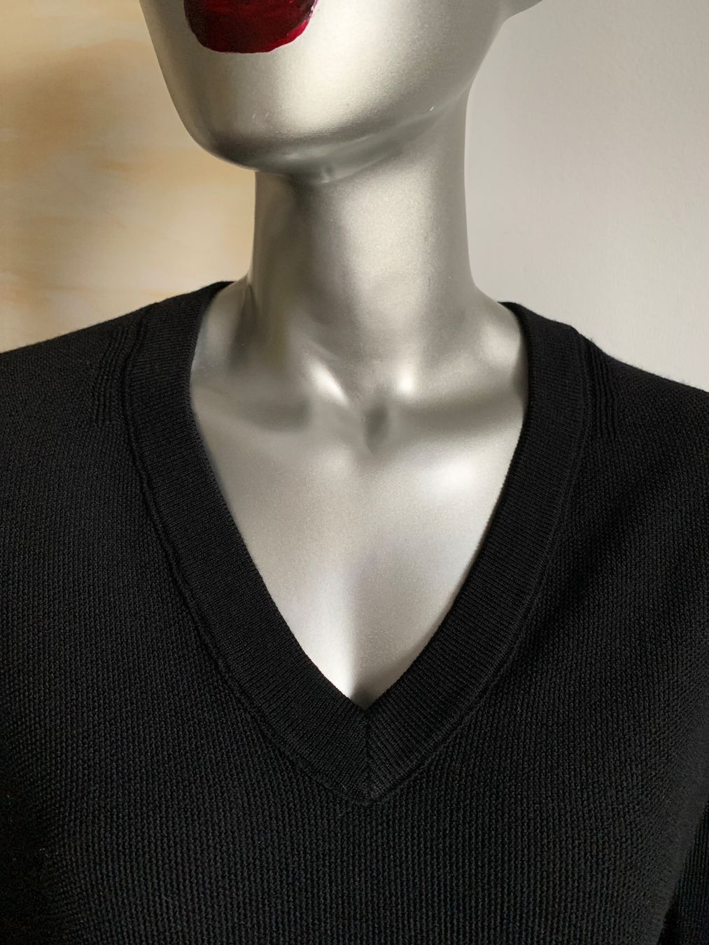 Maglioni & Felpe: Rag & Bone: Schwarzer Merino-Pullover mit V-Ausschnitt – Nuovo (secondo la descrizione) da Luzern venduto da paulablue 2