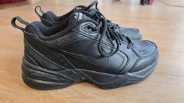 Nike Air Monarch Herren Sneaker Gr. 42.5 *neuwertig*