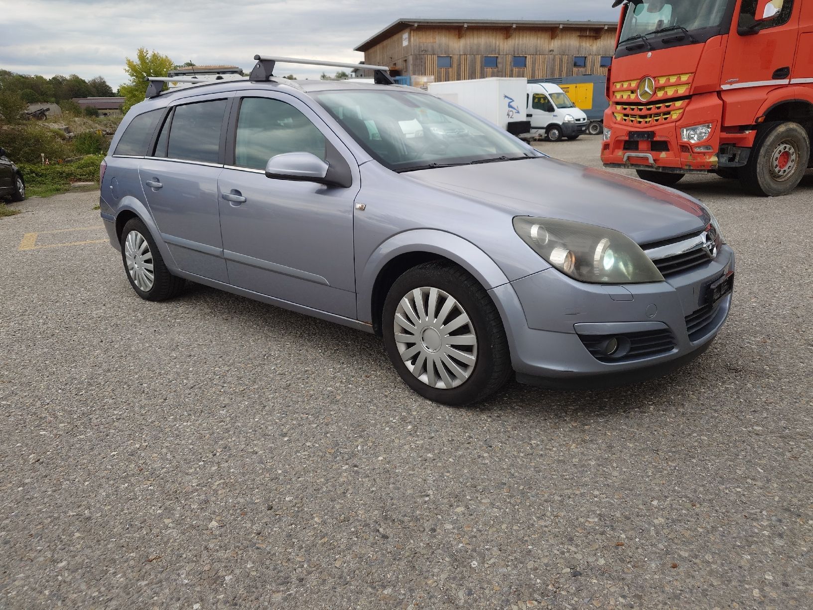 Opel Automobili: Opel Astra 1,9 Kombi – Usato da Bätterkinden venduto da Grooovy 2