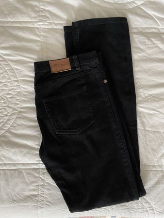 Pantalon en velours côtelé noir APC, taille 28