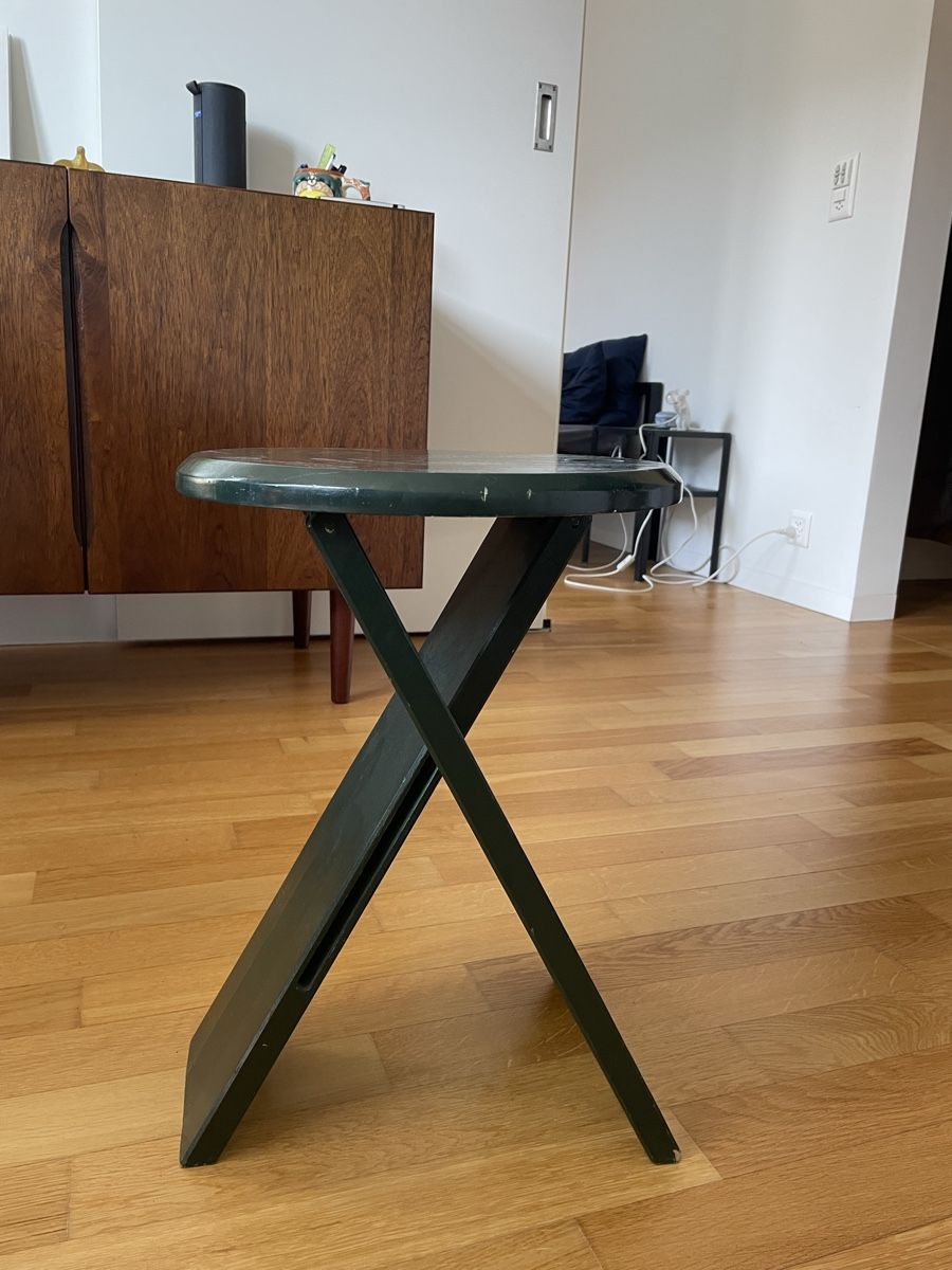 Hocker: Design Suzy stool by Adrian Reed – Gebraucht aus Basel von ana_6yp9 1