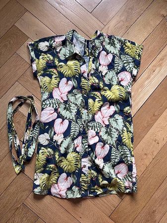 Kleid von Mango (M)