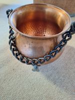 Kupfer Kessi mit Kette ,Beine, Dekoration