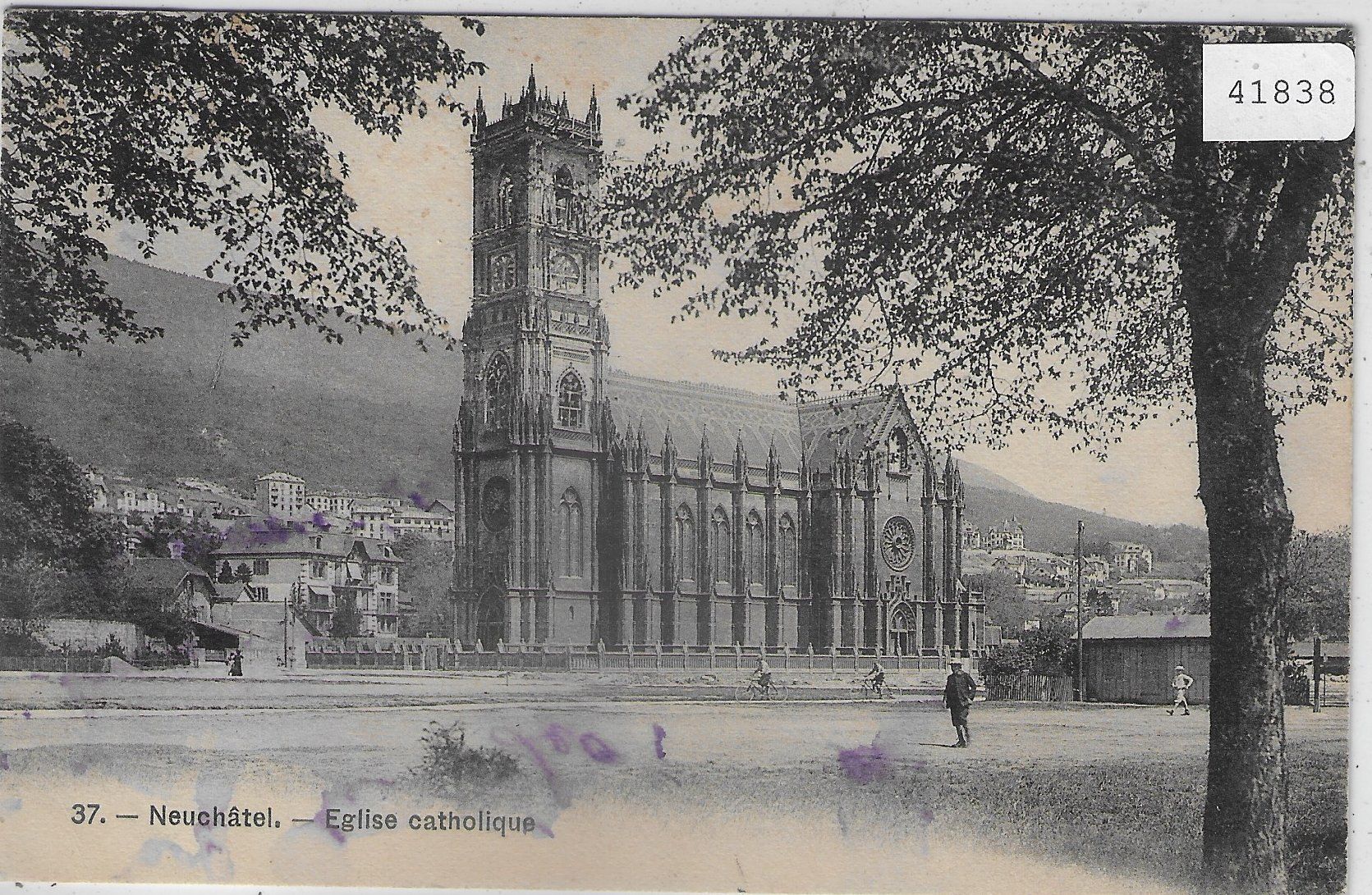 Cartoline postali: Neuchatel - Eglise catholique – Usato da Ettingen venduto da Kartenplanet