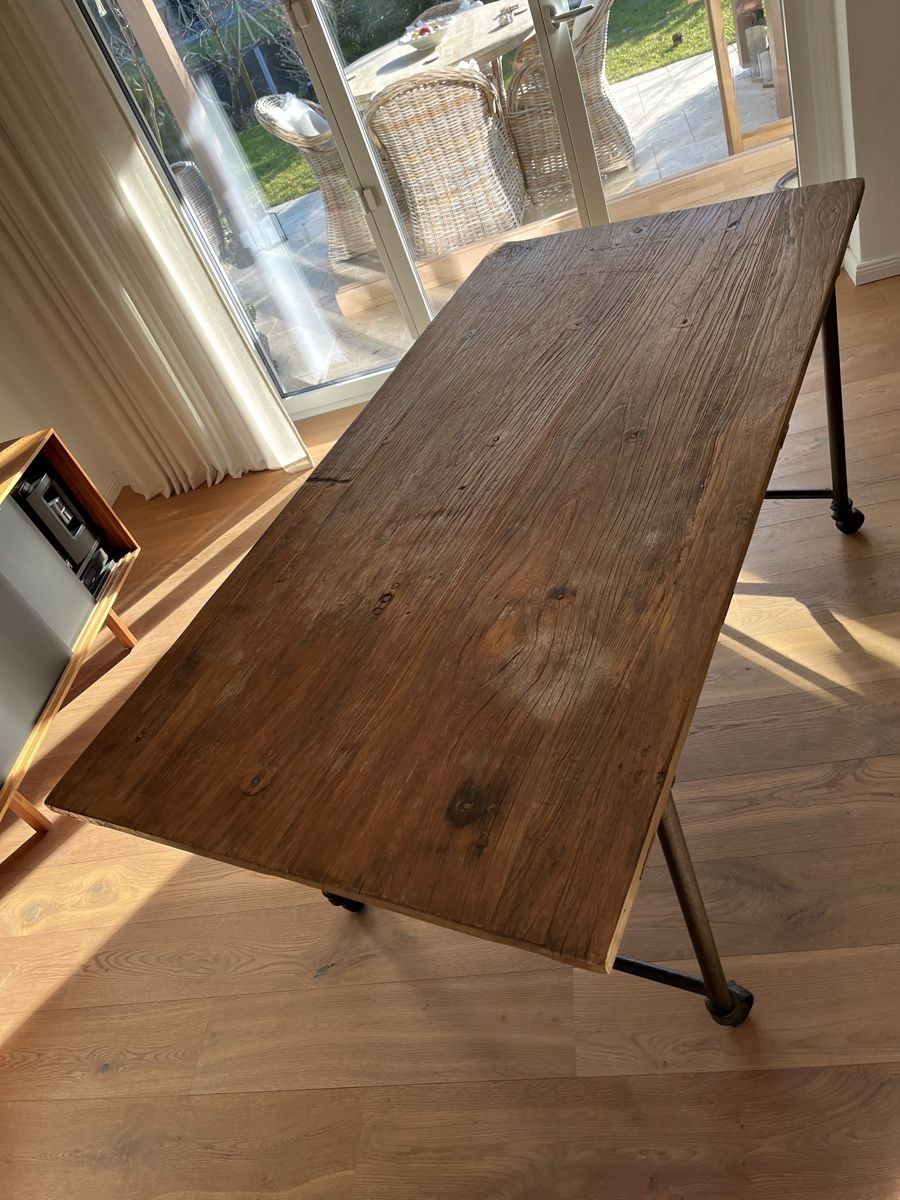 Tavoli: Tisch – Usato da Au ZH venduto da Ale-x65 1