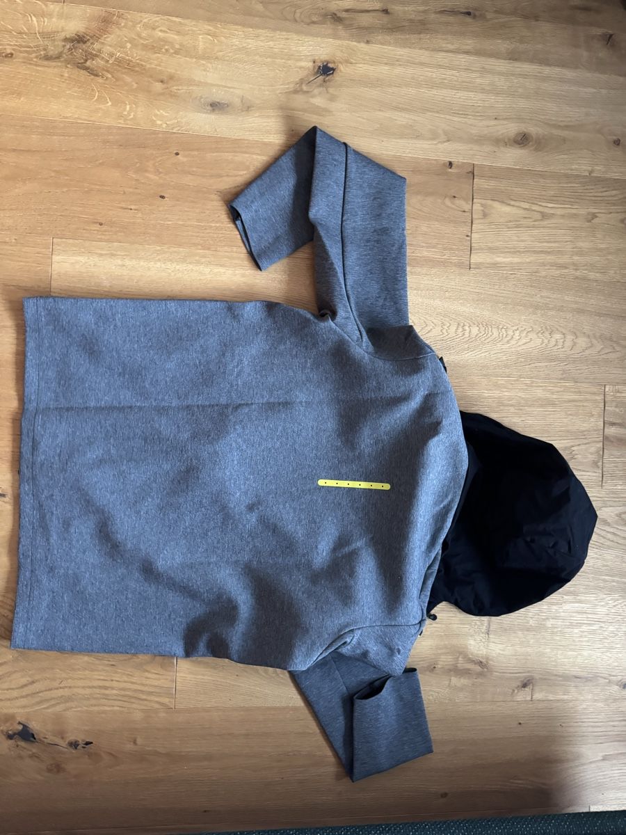 Vestes: Technogym Workout Jacke – Neuf (Voir description) à St. Moritz par Bengeee 1