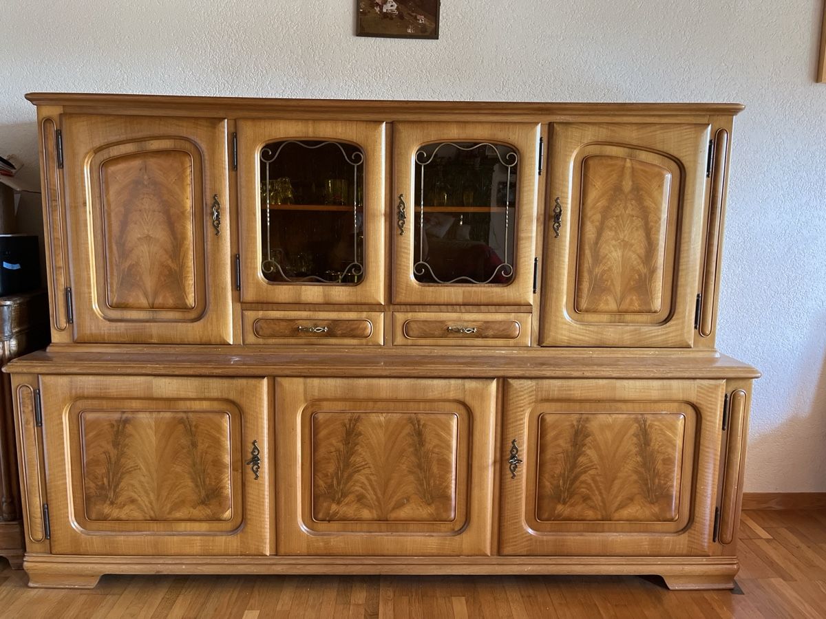 Büffets: Buffet Anrichte Holz guter Zustand – Gebraucht aus Laupen ZH von BiancaVogeli