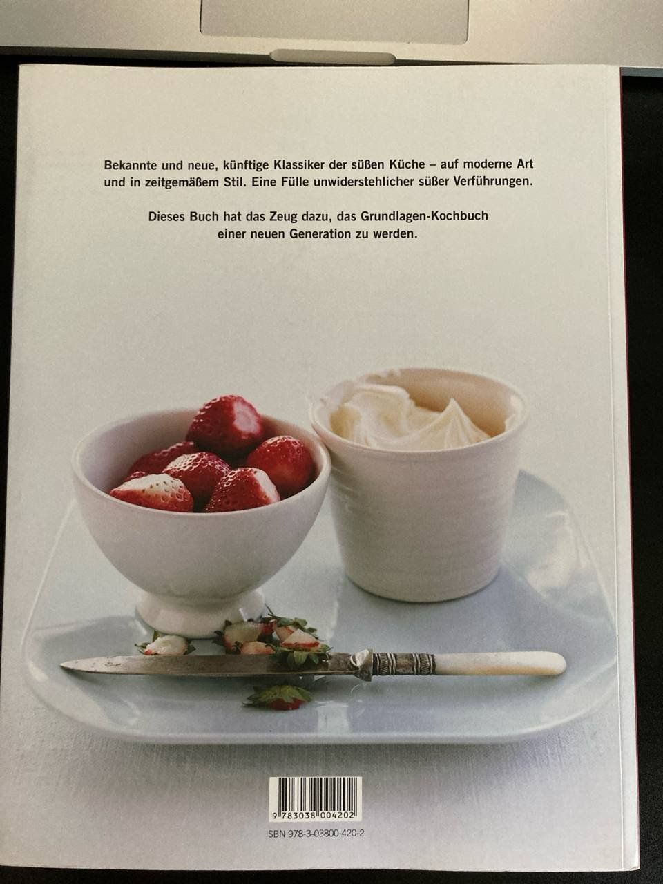 Libri: Modern Classics süß: Kekse und Biskuits- Törtchen, Muffins.. – Usato da Frauenfeld venduto da AlphaCentauri_369_ 1