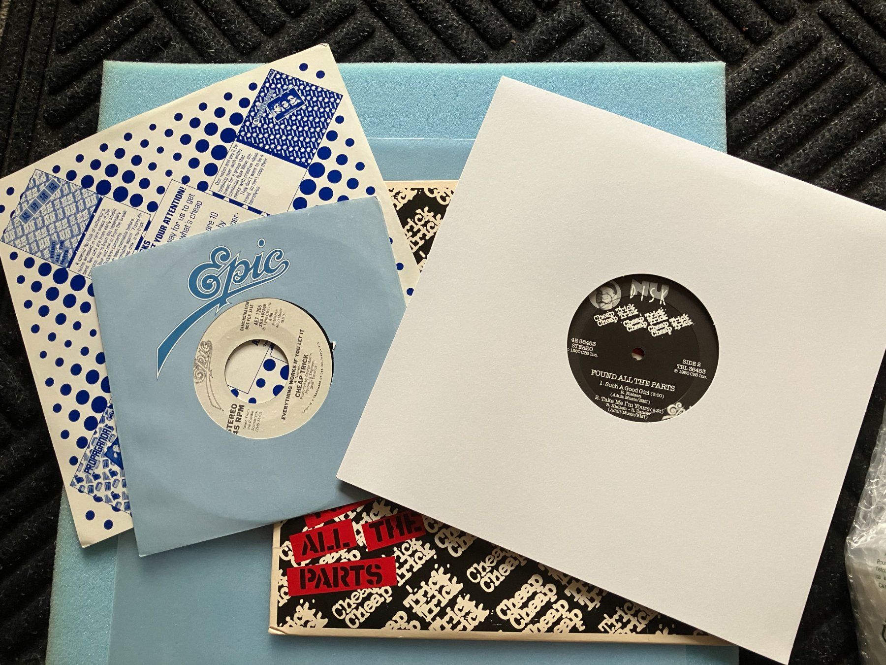 Dischi in vinile: Cheap Trick – Usato da Aarwangen venduto da Jukebox3 3