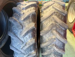 Reifen Paar 320/70R24