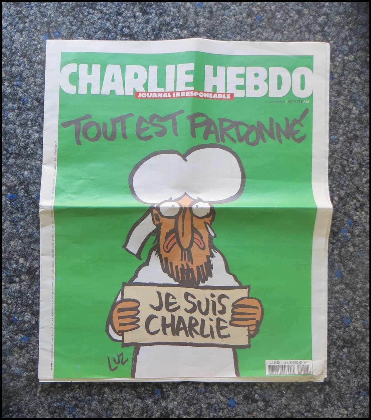 Revues & Magazines: CHARLIE HEBDO -- journal irrespondable -- Satirezeitschrift – D'occasion à Bern par Ultimaa