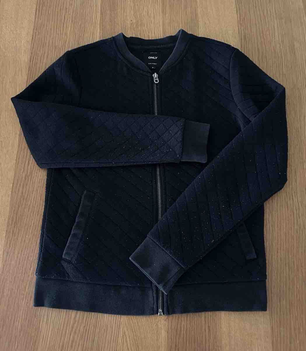 Only Jacken: ONLY Sweatjacke Gr. S Schwarz – Gebraucht aus Schwarzenbach SG von bienchen22 1