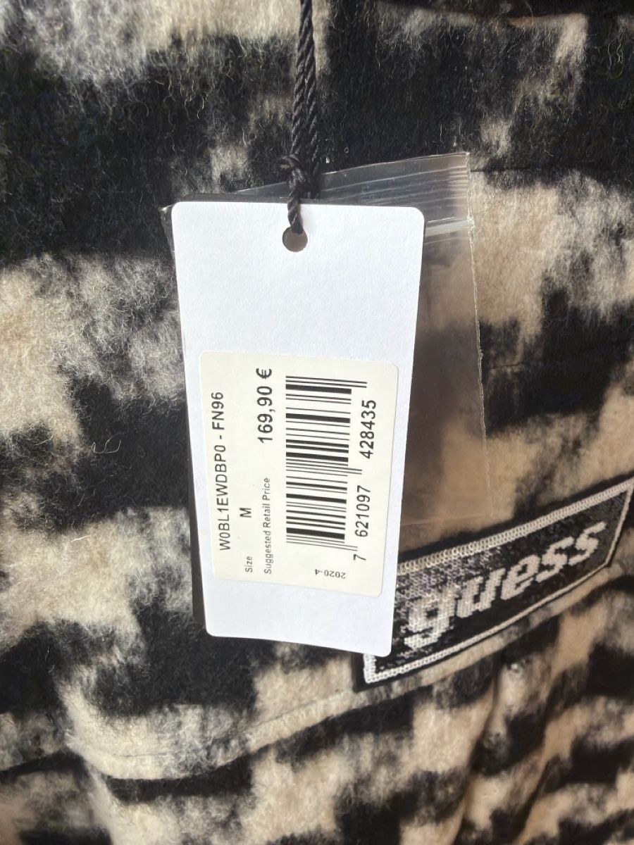 Guess Giacche: Guess Jacke Grösse M (ungetragen!) – Nuovo (secondo la descrizione) da Riehen venduto da mrradach 2