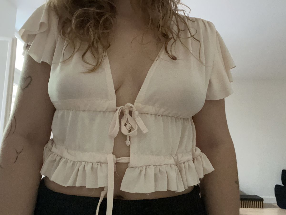 Blusen: Fashion Union Bluse – Gebraucht aus Luzern von seaside_anchor 4