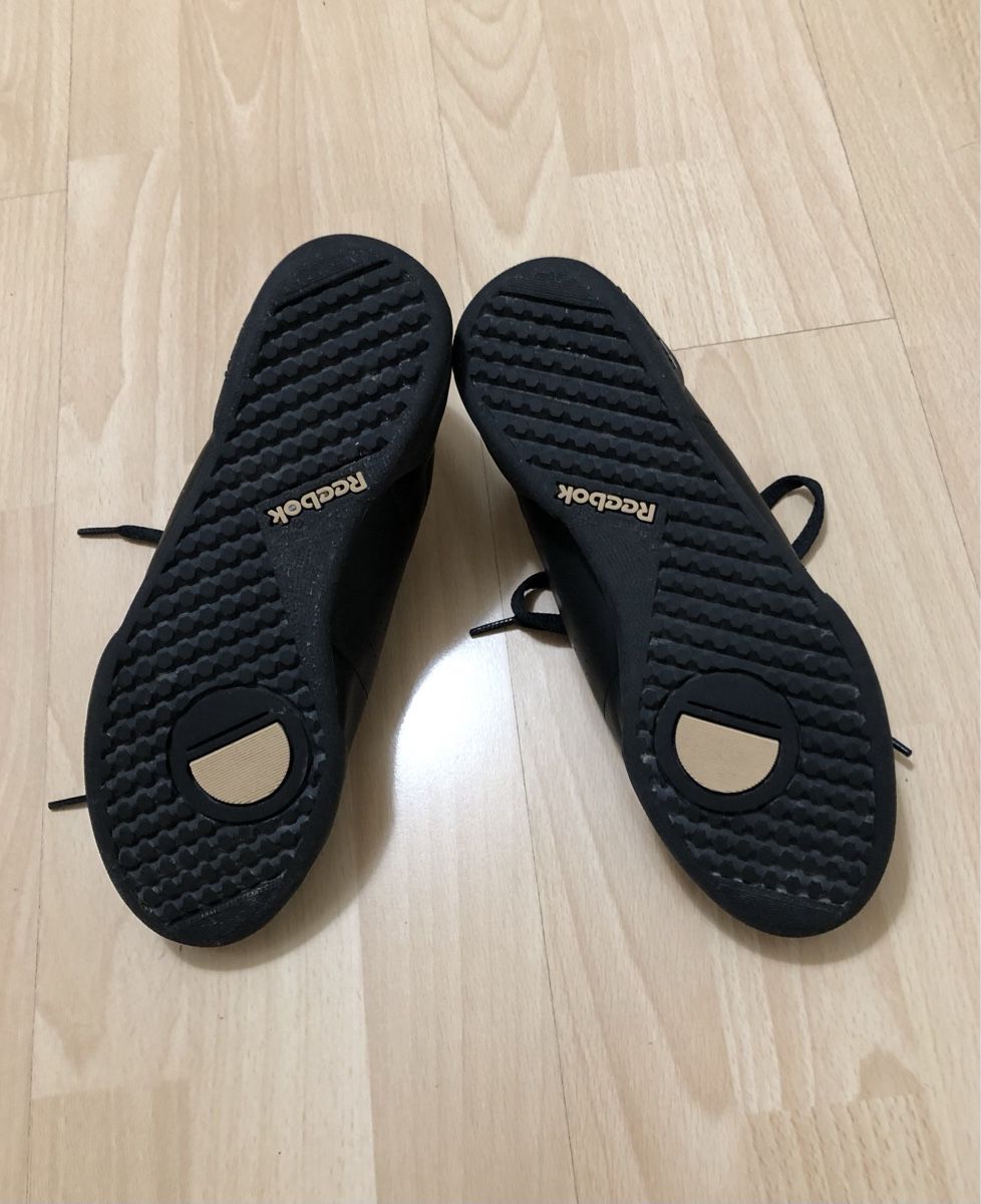 Reebok Scarpe da donna: Reebok Sneaker Gr.37.5 – Usato da Chur venduto da vicky7 9
