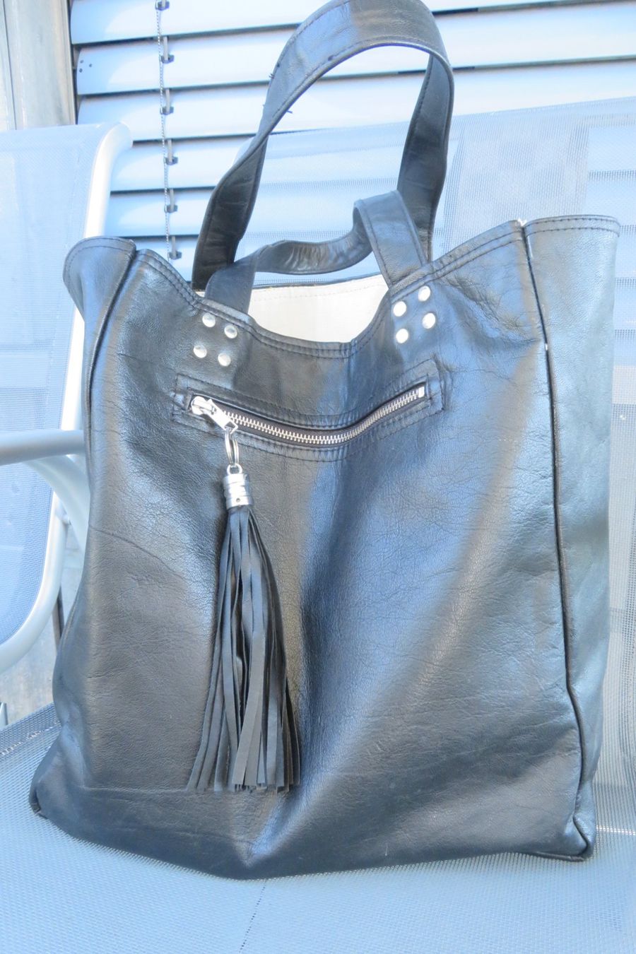 Borse da donna: Einkaufstasche Kunstleder 37 x 32 x 15 cm – Nuovo (secondo la descrizione) da Wil ZH venduto da Tamagy
