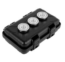 Magnetische Schlüsselbox unter dem Auto