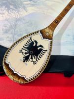 Albanisches Musikinstrument Qifteli
