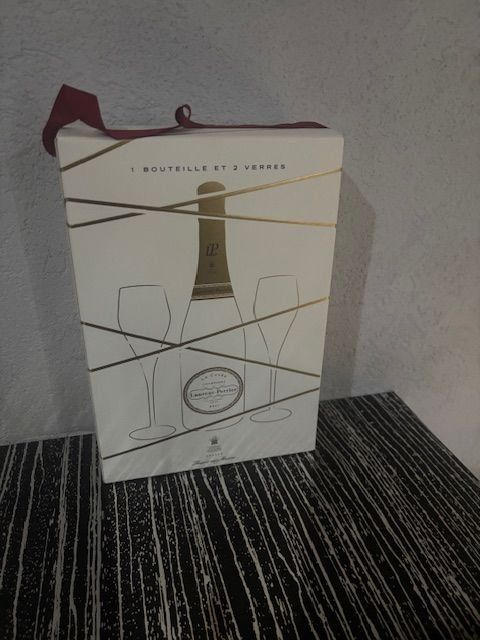 Laurent Perrier Bevande alcoliche: Coffret Laurent-Perrier  Brut avec 2 verres – Nuovo e nell'imballaggio originale da Corcelles-Payerne venduto da coach 3