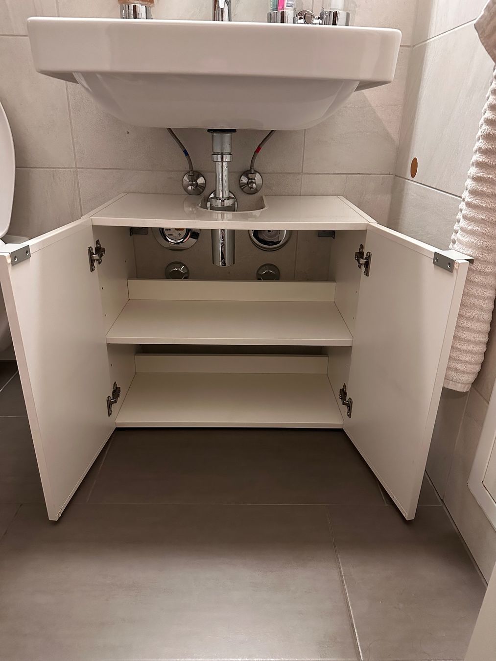 Mobili per bagno: Badezimmerschrank weiss – Usato da Dübendorf venduto da bol_h67v 1