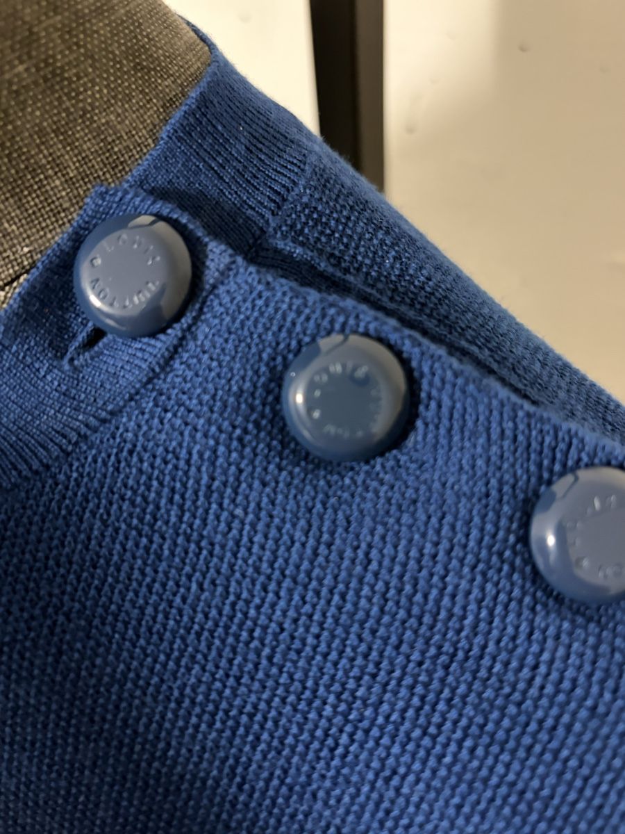 Louis Vuitton Maglioni & Felpe: Louis Vuitton Pullover Merino Wool Silk Blau Grösse S – Nuovo (secondo la descrizione) da Sarnen venduto da vik_jw5z 1