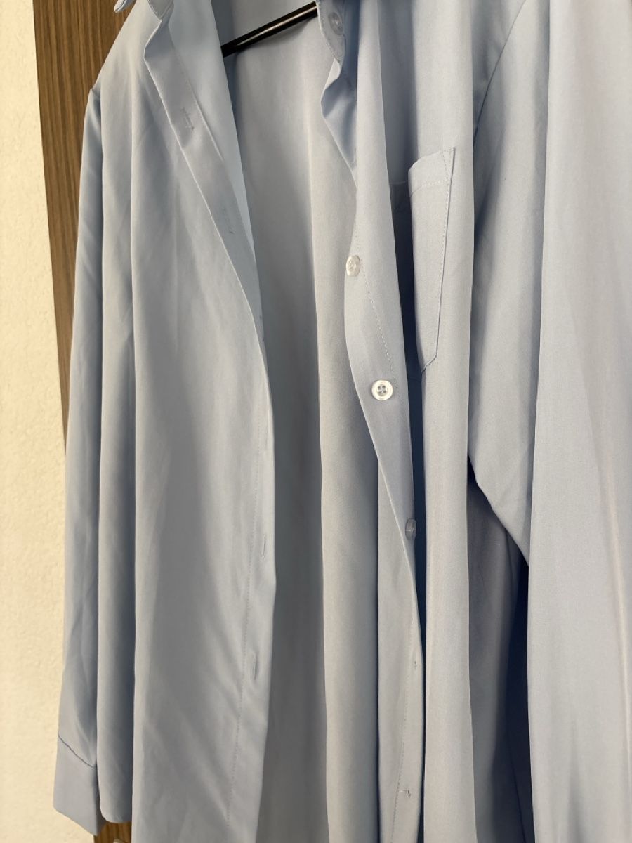 Shein Camicette: Hemd Shein hellblau Langarm Polyester Grösse M neuwertig – Nuovo (secondo la descrizione) da Mels venduto da scn_98jw 1