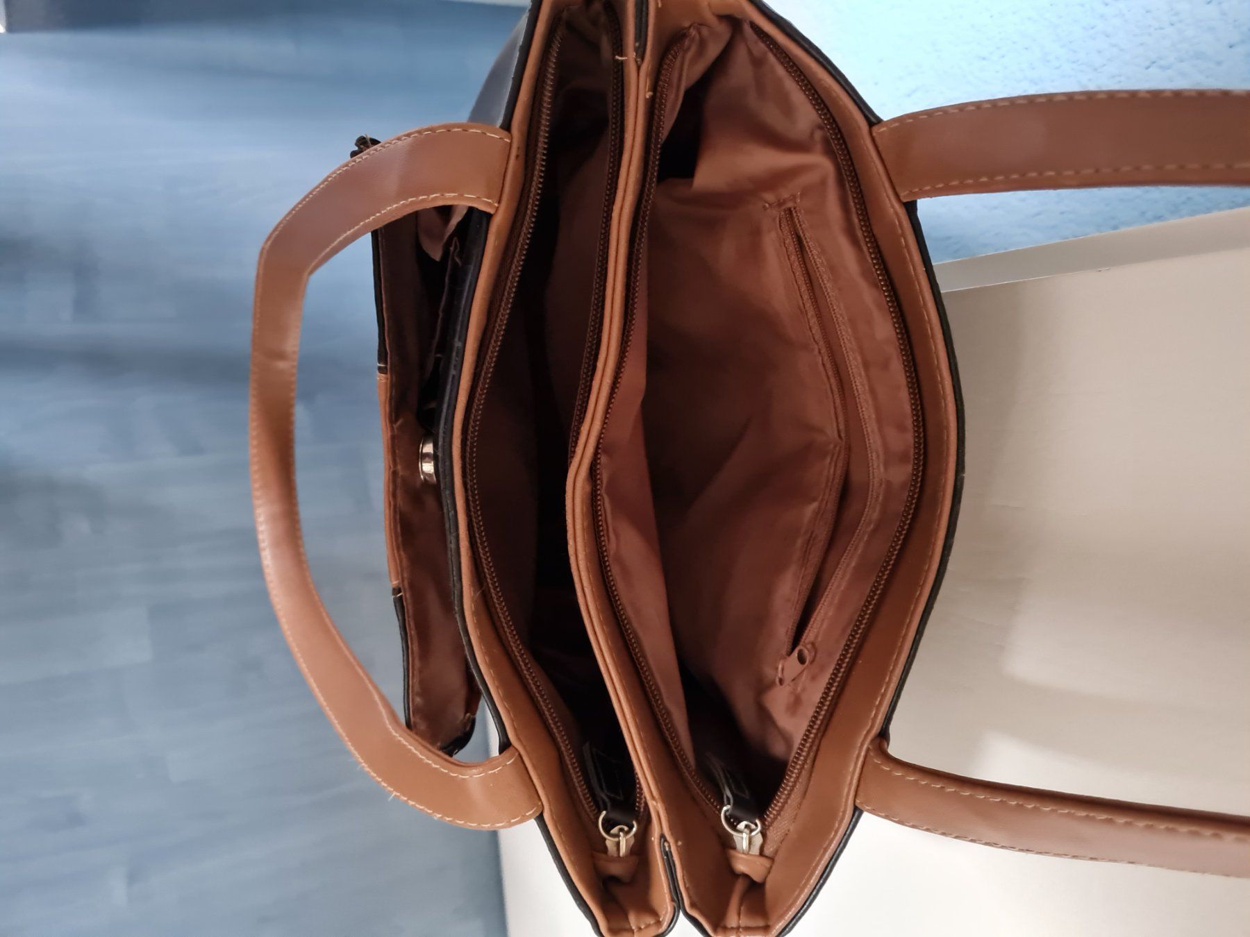 Borse da donna: Damen Umhängetasche Braun/Schwarze – Usato da Salez venduto da muss-ich-haben-02 1