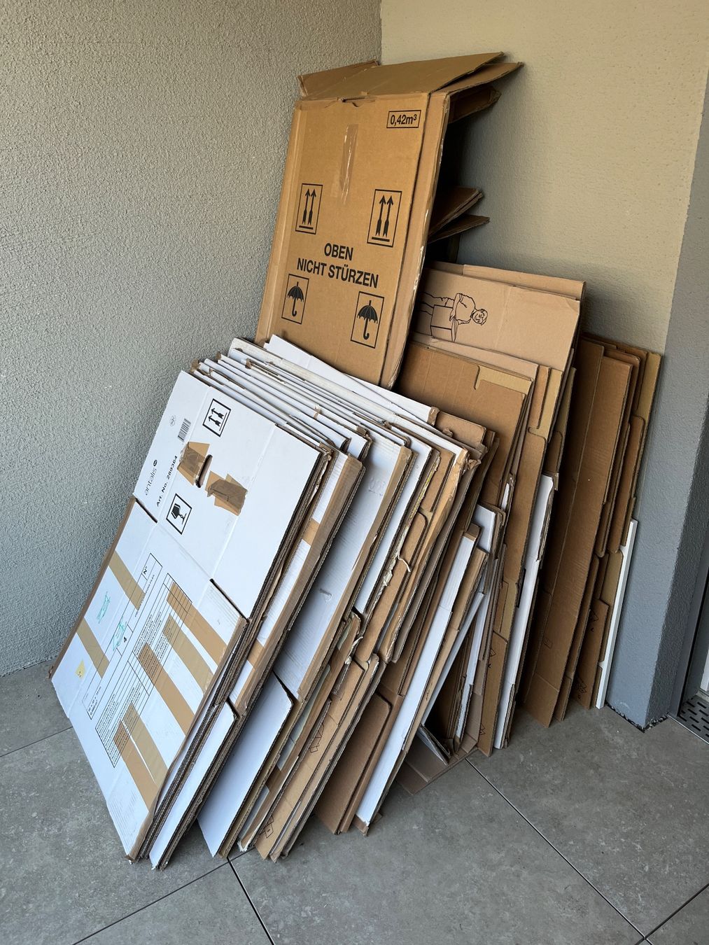 Cartons: Umzugskartons – D'occasion à Obfelden par User500