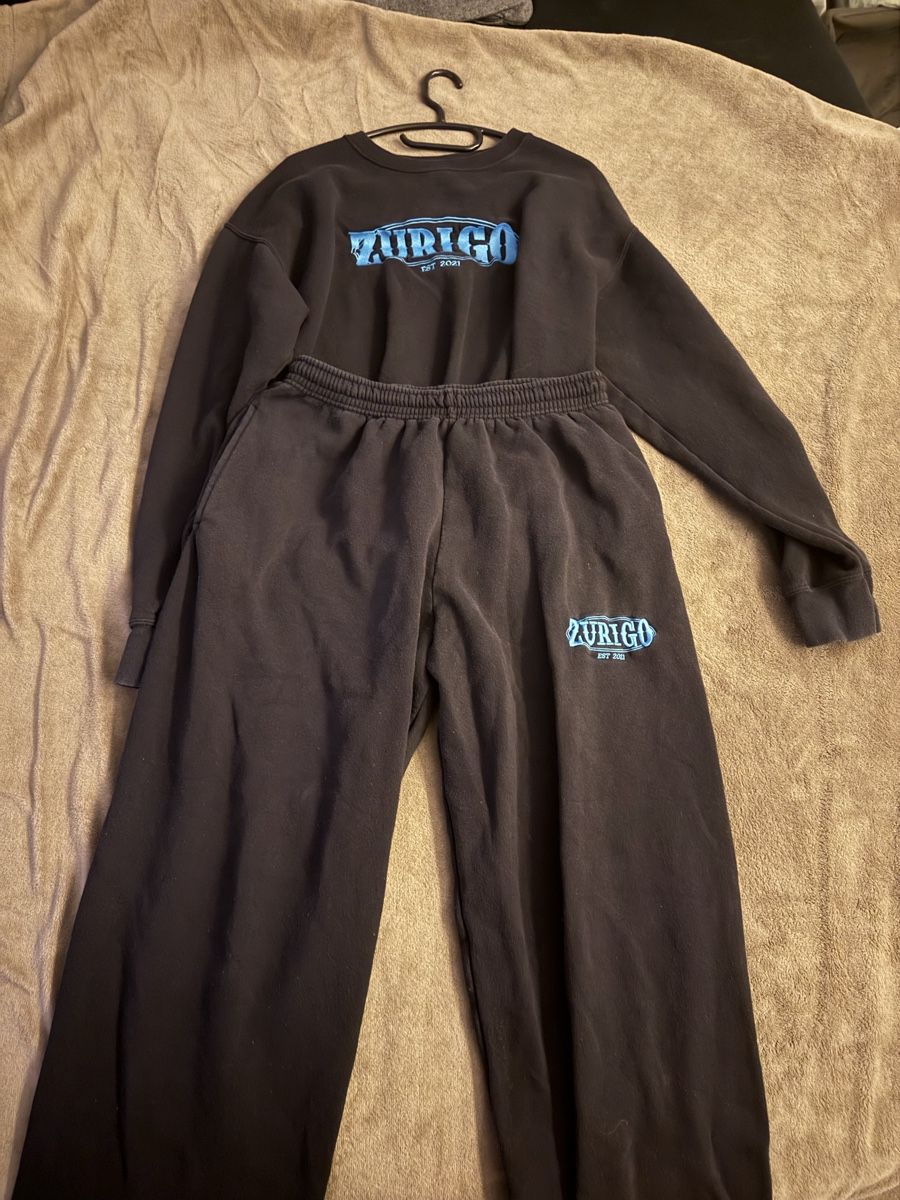 Anzüge, Sport- & Funktionsanzüge: ZURICH Custom Tracksuit – Gebraucht aus Wetzikon ZH von yan_f5xf