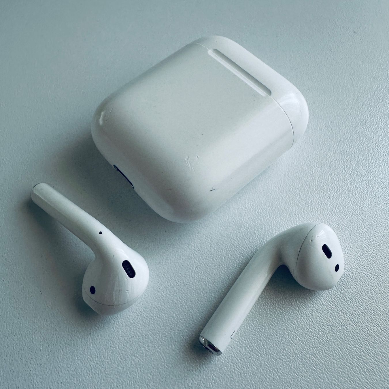 Apple Cuffie: Original Apple AirPods 2 Kopfhörer Wireless Lightning Kabel – Usato da Basel venduto da MY.AIRPODS.SHOP 6
