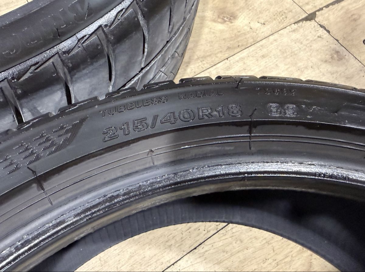 Pneus & Roues: 215/40/18 – D'occasion à Gisikon par SKR-F10 4