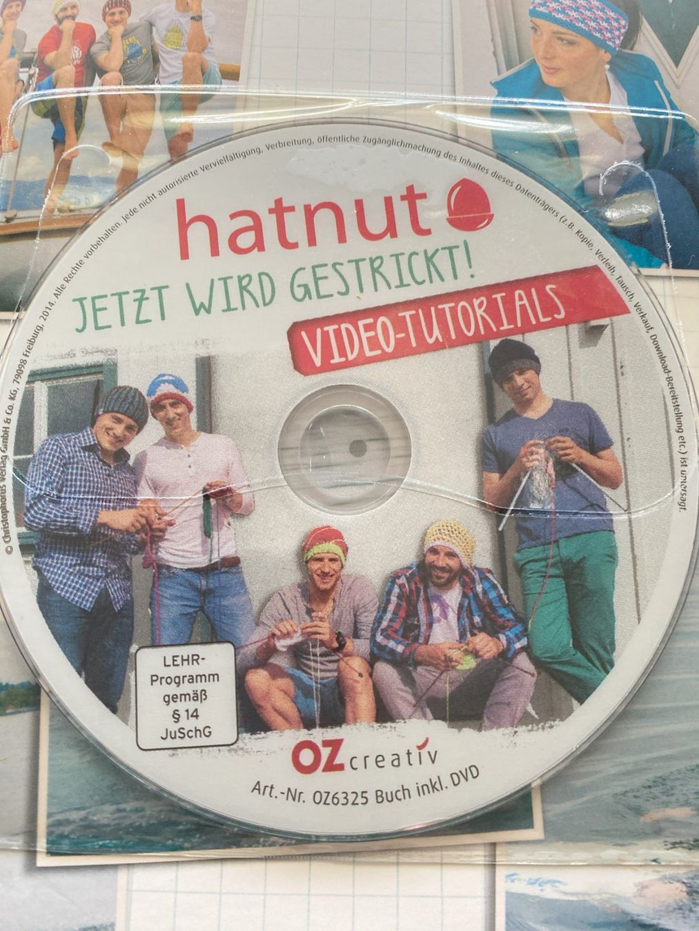 Libri: Hatnut / jetzt wird gestrickt – Nuovo (secondo la descrizione) da Sachseln venduto da basti1950 2